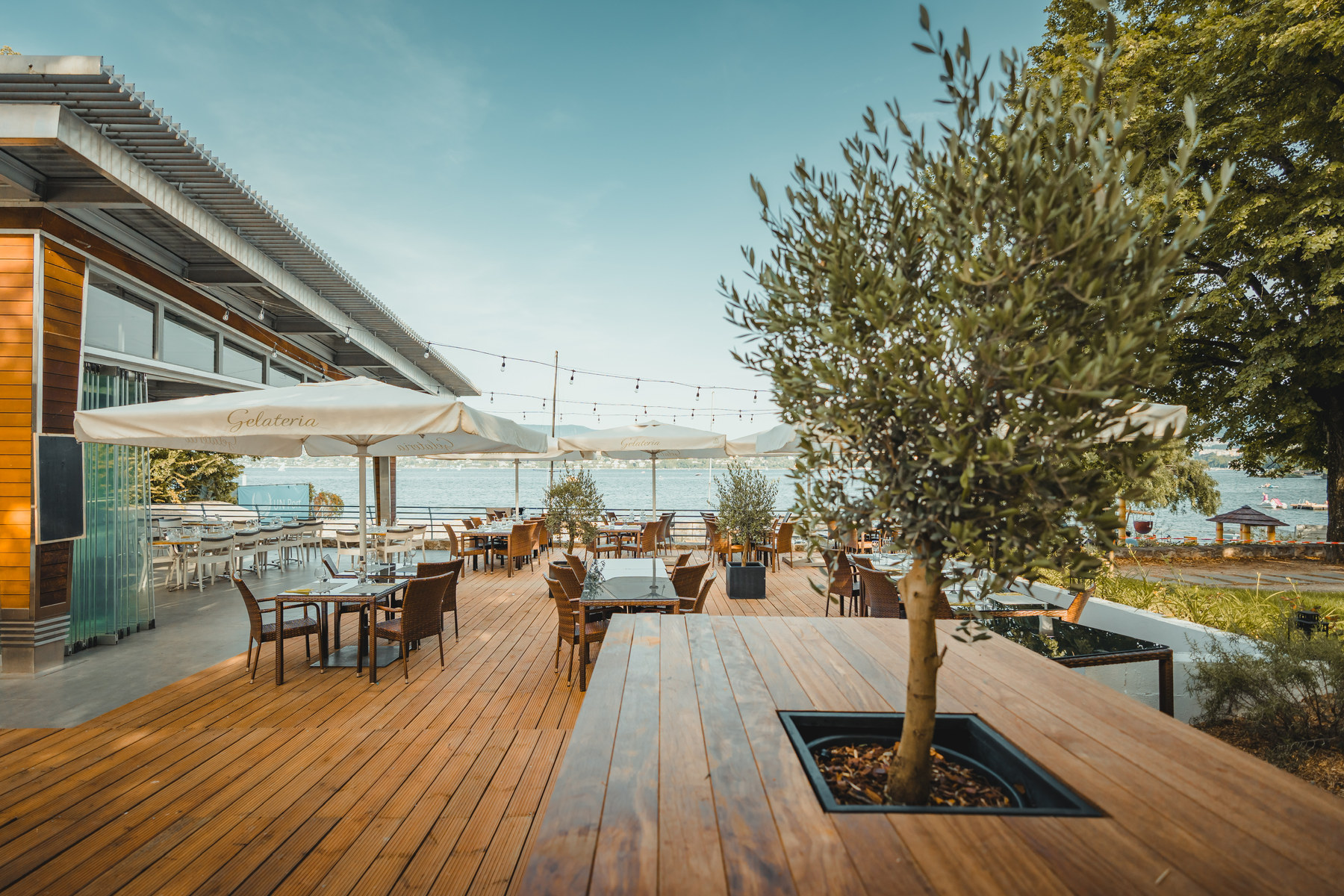 Terrasse du restaurant Estivo à UN PORT